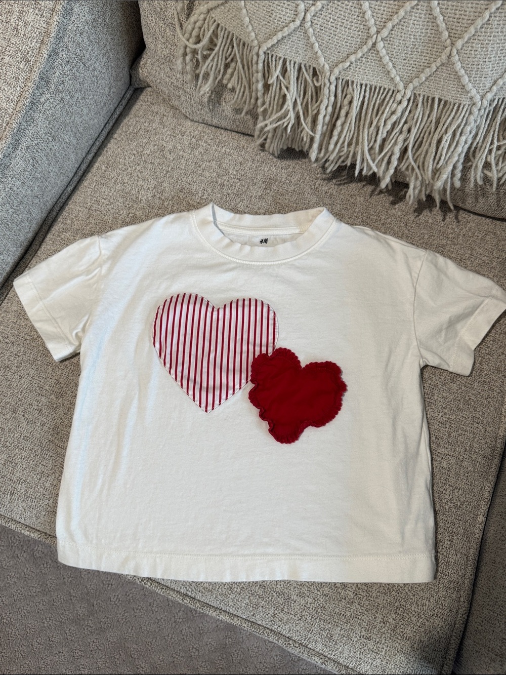 H&M White Short-Sleeve Tee with Red Heart Appliqués